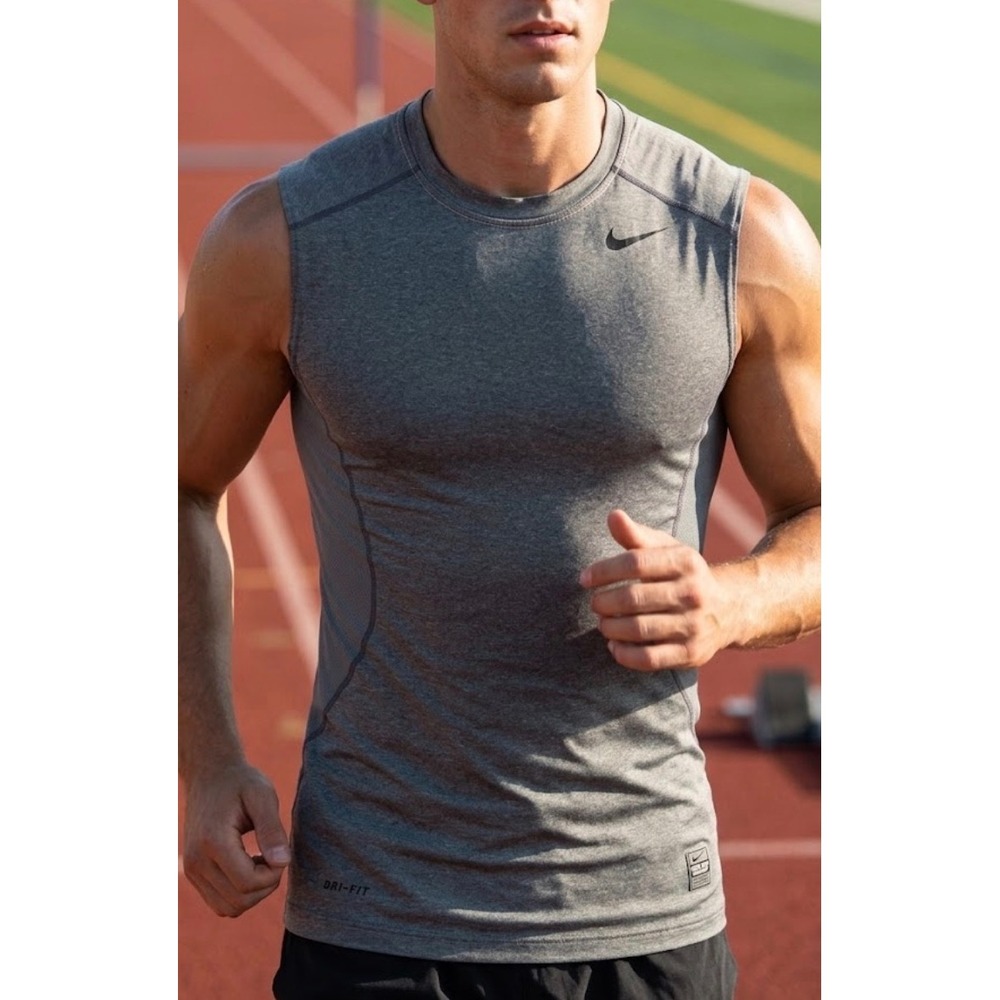 Nike Pro Combat‎ Dri-FIT Sleeveless Shirt Mens Small Gray Fitted Training Tank